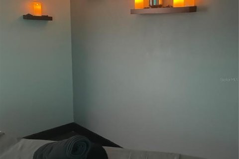 Immobilier commercial à louer à Tampa, Floride: 246.19 m2 № 213911 - photo 5