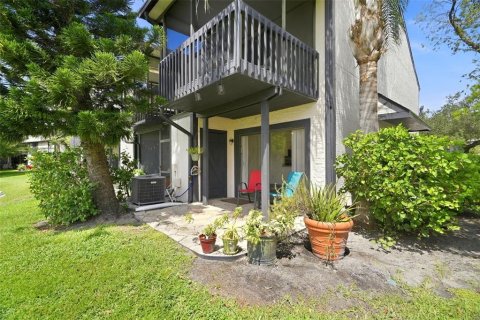 Touwnhouse à vendre à Tampa, Floride: 2 chambres, 104.05 m2 № 2380895 - photo 24