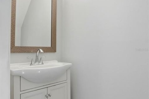 Touwnhouse à vendre à Tampa, Floride: 2 chambres, 104.05 m2 № 2380895 - photo 7