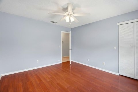 Touwnhouse à vendre à Tampa, Floride: 2 chambres, 104.05 m2 № 2380895 - photo 16