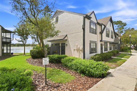 Touwnhouse à vendre à Tampa, Floride: 2 chambres, 104.05 m2 № 2380895 - photo 3