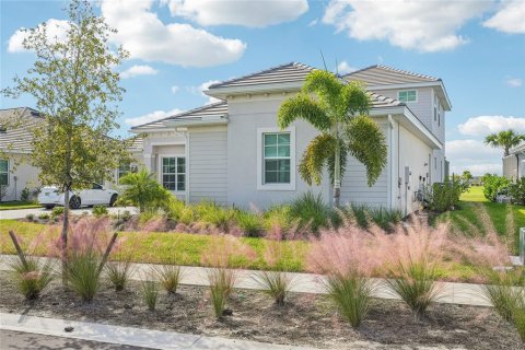 House in Punta Gorda, Florida 3 bedrooms, 281.22 sq.m. № 2124653