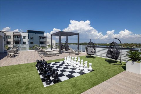 Townhouse in Tampa, Florida 3 bedrooms, 140.28 sq.m. № 2225853 - photo 19