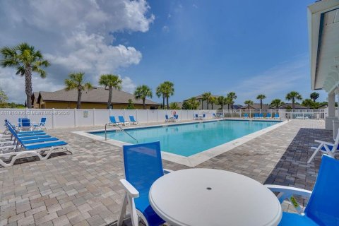 House in St. Lucie, Florida 4 bedrooms, 168.34 sq.m. № 1768894 - photo 23