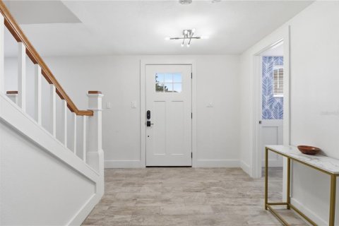 House in Crystal River, Florida 3 bedrooms, 212.47 sq.m. № 2091590 - photo 6
