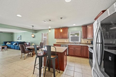 House in Lakeland, Florida 4 bedrooms, 231.51 sq.m. № 1808936 - photo 12