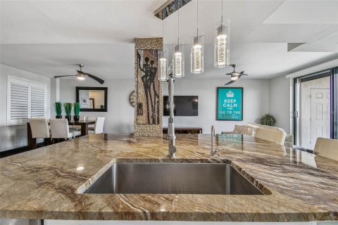 Condo in Clearwater, Florida, 2 bedrooms  № 1907463 - photo 22