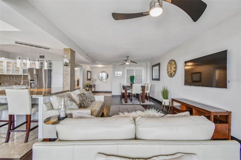 Condo in Clearwater, Florida, 2 bedrooms  № 1907463 - photo 28