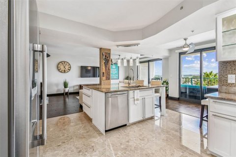 Condo in Clearwater, Florida, 2 bedrooms  № 1907463 - photo 19