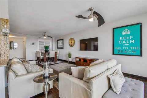 Condo in Clearwater, Florida, 2 bedrooms  № 1907463 - photo 29