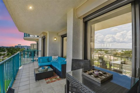 Condo in Clearwater, Florida, 2 bedrooms  № 1907463 - photo 7