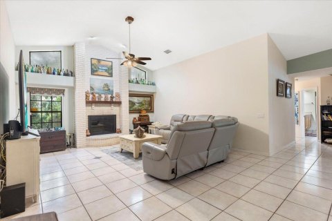 House in Melbourne, Florida 3 bedrooms, 231.51 sq.m. № 2083007 - photo 15