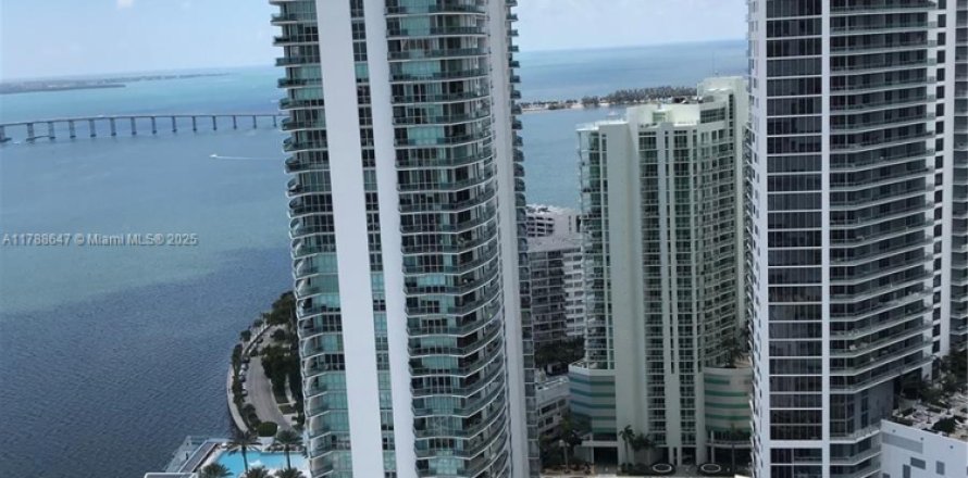 Condo à Miami, Floride, 2 chambres № 1645162