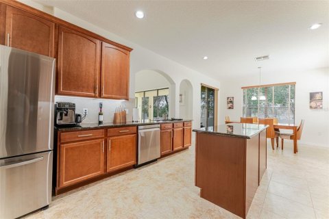 House in Orange City, Florida 6 bedrooms, 398.18 sq.m. № 2111717 - photo 9