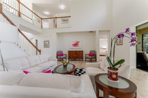 House in Orange City, Florida 6 bedrooms, 398.18 sq.m. № 2111717 - photo 16
