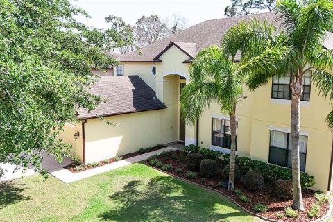 House in Orange City, Florida 6 bedrooms, 398.18 sq.m. № 2111717 - photo 2