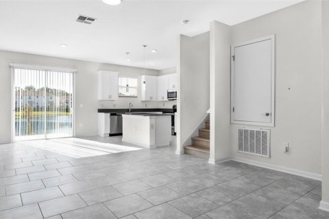 Touwnhouse à louer à Kissimmee, Floride: 3 chambres, 171.22 m2 № 2126426 - photo 5