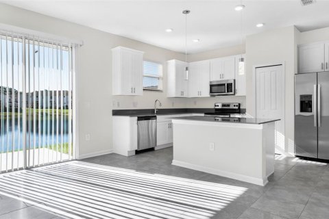 Touwnhouse à louer à Kissimmee, Floride: 3 chambres, 171.22 m2 № 2126426 - photo 6