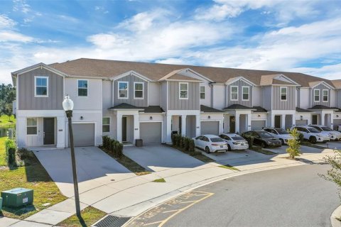 Touwnhouse à louer à Kissimmee, Floride: 3 chambres, 171.22 m2 № 2126426 - photo 2
