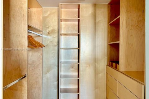 Снять в аренду кондоминиум в Уэст-Палм-Бич, Флорида 2 спальни, 99.87м2, № 2060899 - фото 23