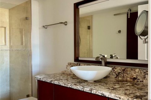 Снять в аренду кондоминиум в Уэст-Палм-Бич, Флорида 2 спальни, 99.87м2, № 2060899 - фото 24