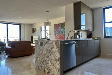 Снять в аренду кондоминиум в Уэст-Палм-Бич, Флорида 2 спальни, 99.87м2, № 2060899 - фото 17