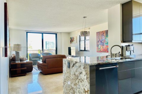 Снять в аренду кондоминиум в Уэст-Палм-Бич, Флорида 2 спальни, 99.87м2, № 2060899 - фото 11