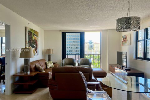 Снять в аренду кондоминиум в Уэст-Палм-Бич, Флорида 2 спальни, 99.87м2, № 2060899 - фото 6