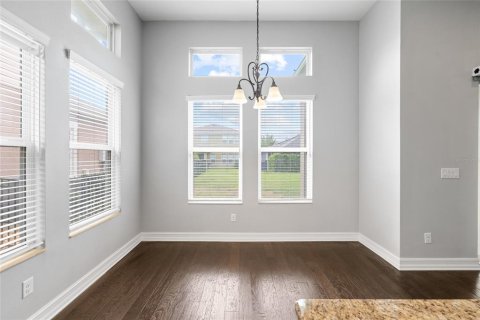 House in Fish Hawk, Florida 4 bedrooms, 323.67 sq.m. № 2394298 - photo 27