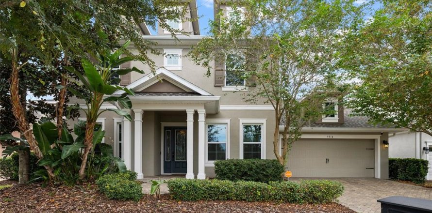 House in Fish Hawk, Florida 4 bedrooms, 323.67 sq.m. № 2394298
