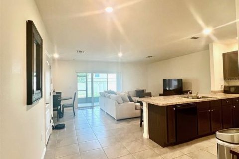 Touwnhouse à vendre à Kissimmee, Floride: 3 chambres, 142.14 m2 № 1793585 - photo 4
