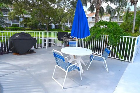 Condo in Sarasota, Florida, 2 bedrooms  № 1848217 - photo 28