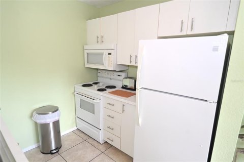 Condo in Sarasota, Florida, 2 bedrooms  № 1848217 - photo 10