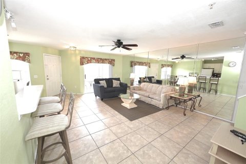 Condo in Sarasota, Florida, 2 bedrooms  № 1848217 - photo 4