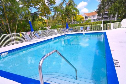 Condo in Sarasota, Florida, 2 bedrooms  № 1848217 - photo 20