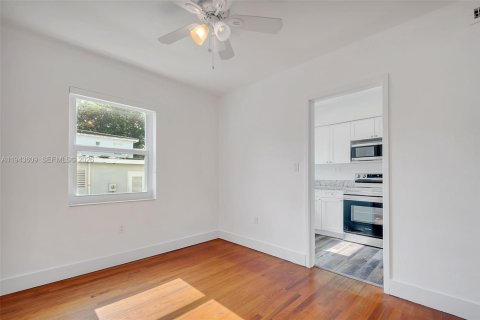 Copropriété à louer à Miami, Floride: 2 chambres, 73.02 m2 № 2000246 - photo 5