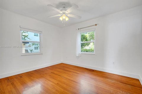 Copropriété à louer à Miami, Floride: 2 chambres, 73.02 m2 № 2000246 - photo 9