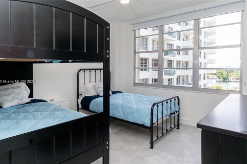 Condominio en alquiler en Miami Beach, Florida, 2 dormitorios, 95.69 m2 № 2012307 - foto 11