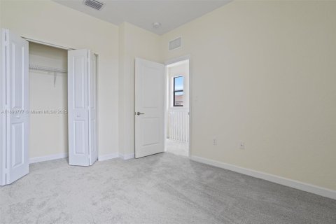 Villa ou maison à vendre à Hialeah, Floride: 3 chambres, 131.18 m2 № 1943545 - photo 24