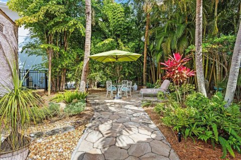 Villa ou maison à louer à Stuart, Floride: 2 chambres, 111.2 m2 № 2177343 - photo 28