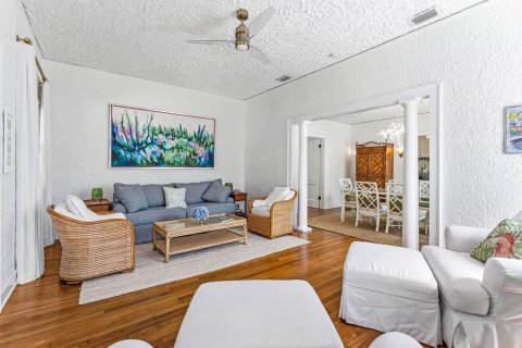 Villa ou maison à louer à Stuart, Floride: 2 chambres, 111.2 m2 № 2177343 - photo 12