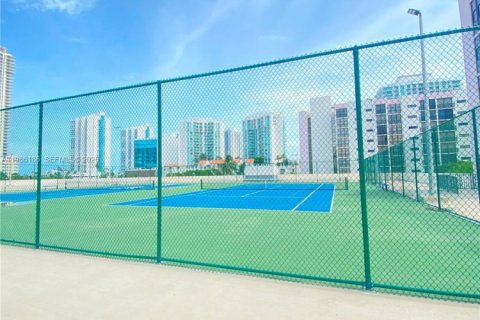 Copropriété à louer à Sunny Isles Beach, Floride: 1 chambre, 71.26 m2 № 2048328 - photo 5