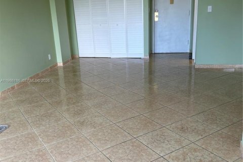 Copropriété à louer à Sunny Isles Beach, Floride: 1 chambre, 71.26 m2 № 2048328 - photo 12