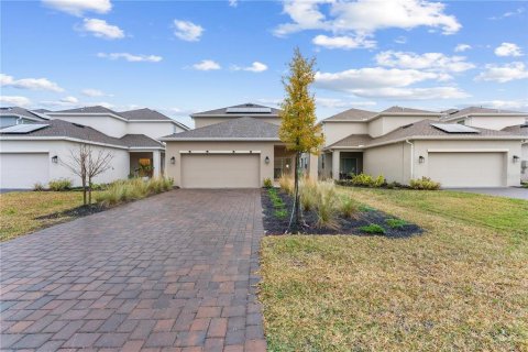 House in Orlando, Florida 5 bedrooms, 227.8 sq.m. № 1618601 - photo 9