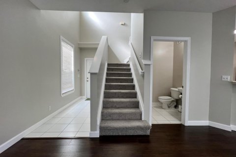 Townhouse in Palm Beach Gardens, Florida 3 bedrooms, 164.81 sq.m. № 2395054 - photo 3