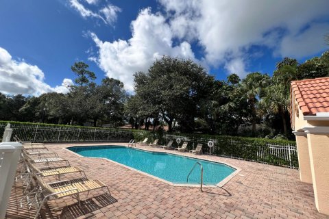 Townhouse in Palm Beach Gardens, Florida 3 bedrooms, 164.81 sq.m. № 2395054 - photo 24