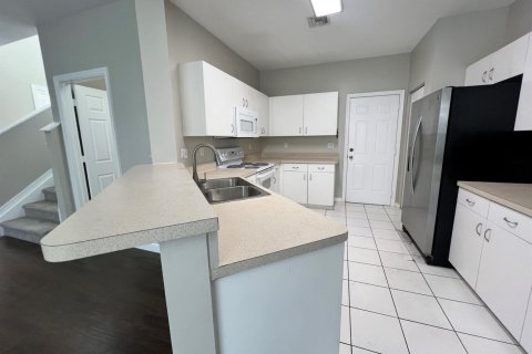 Townhouse in Palm Beach Gardens, Florida 3 bedrooms, 164.81 sq.m. № 2395054 - photo 6