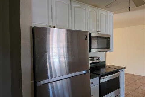 Villa ou maison à vendre à Punta Gorda, Floride: 2 chambres, 98.85 m2 № 1736737 - photo 6
