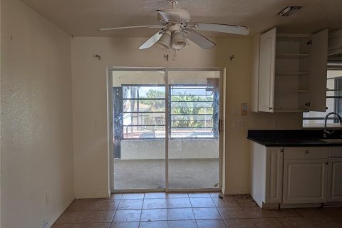 Villa ou maison à vendre à Punta Gorda, Floride: 2 chambres, 98.85 m2 № 1736737 - photo 4