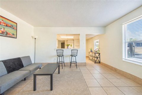 Commercial property in Dundee, Florida 311.41 sq.m. № 2099118 - photo 27